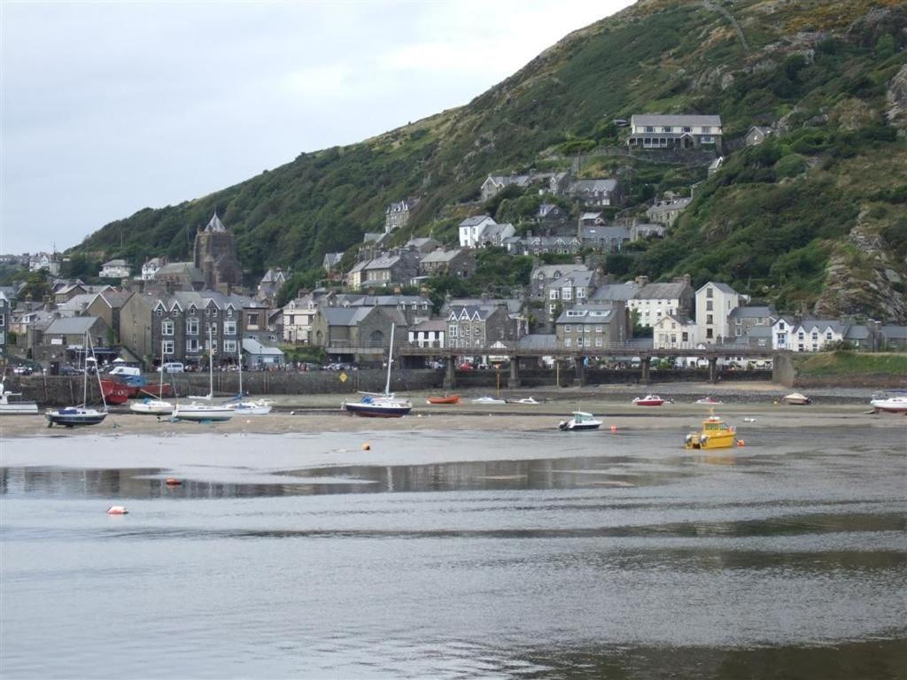 Beach Vista Apartment One In Barmouth Buitenkant foto