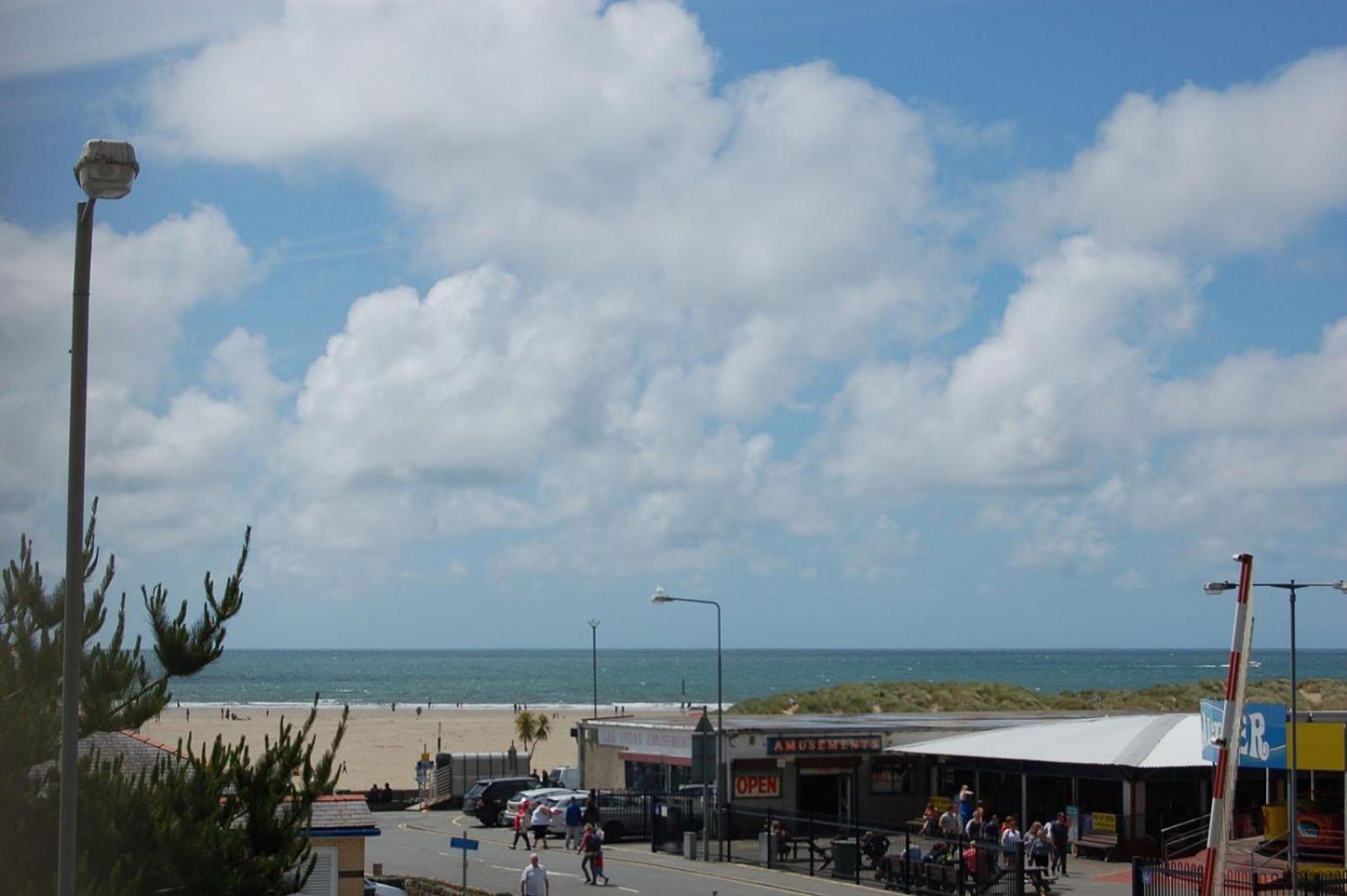 Beach Vista Apartment One In Barmouth Buitenkant foto