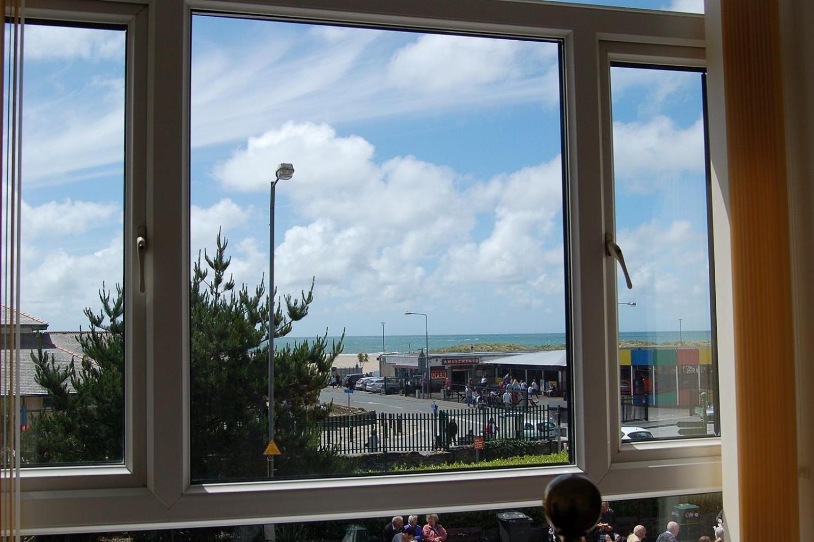 Beach Vista Apartment One In Barmouth Buitenkant foto