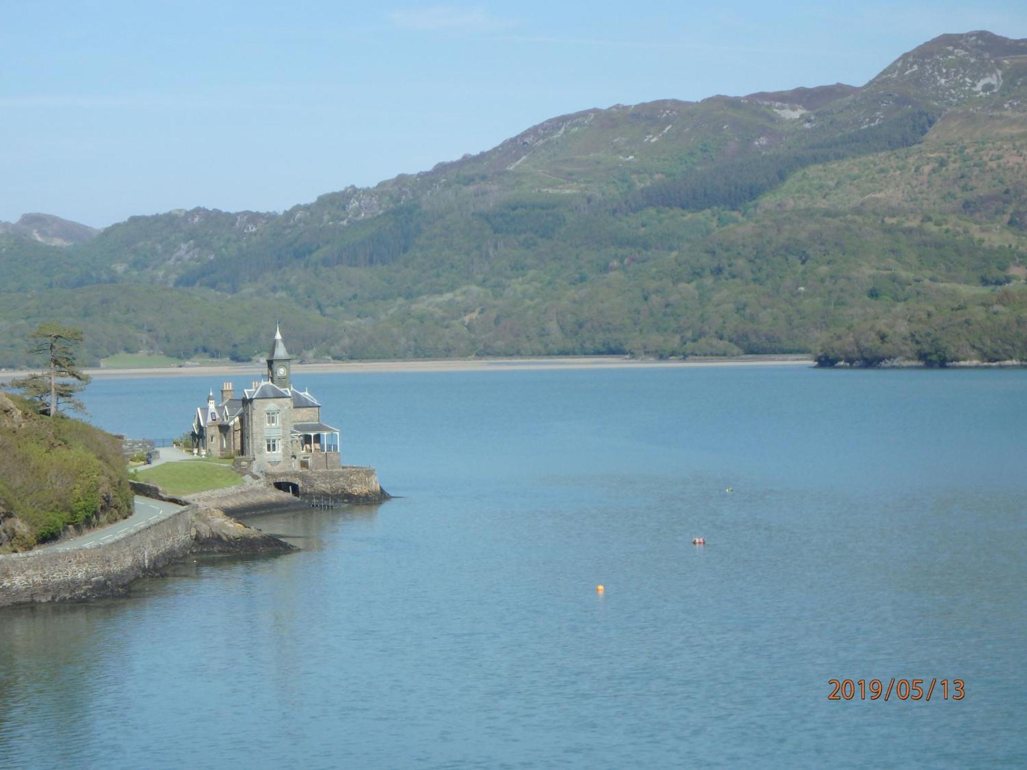 Beach Vista Apartment One In Barmouth Buitenkant foto